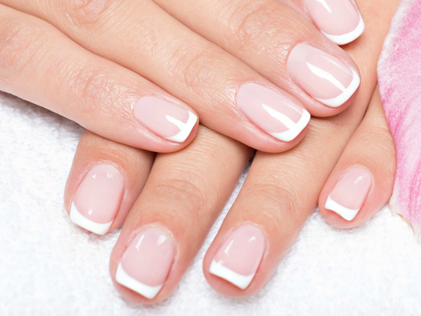 2 patricia-falcon-unas-esculpidas-manicura-pedicura-maquillaje-depilacion-sevilla